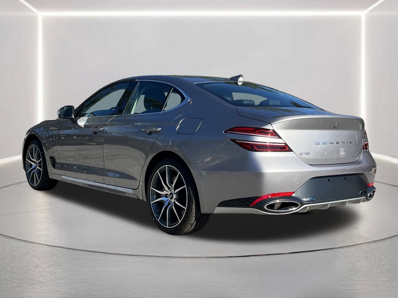 Used 2026 Genesis G70 2.5T image 22