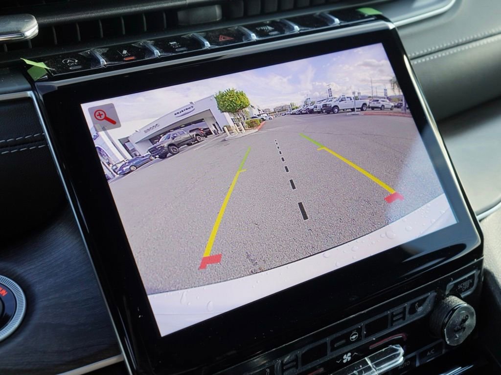 New 2025 Jeep Grand Cherokee L Limited w/ Black Appearance Package image 17