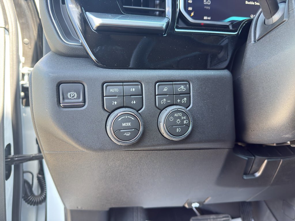 New 2026 Chevrolet Silverado 3500 LTZ w/ LTZ Convenience Package AWD/4WD image 18