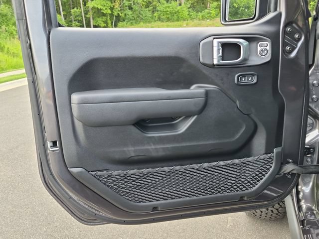 New 2026 Jeep Wrangler Unlimited Rubicon w/ Safety Group AWD/4WD image 30