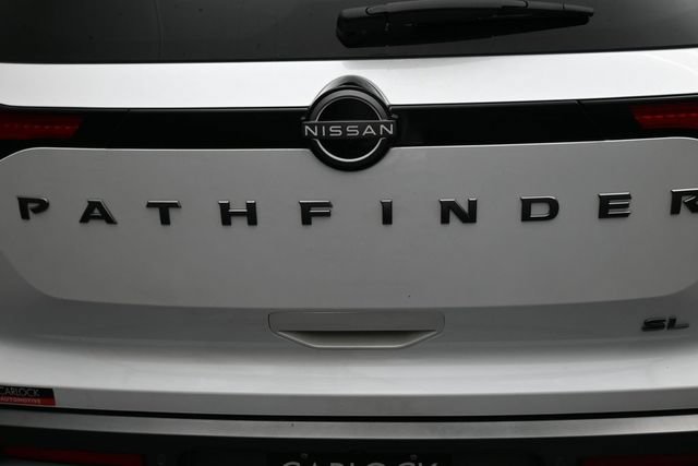 Used 2026 Nissan Pathfinder SL FWD image 15