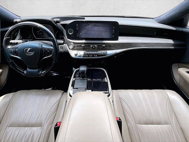 Used 2022 Lexus LS 500 w/ Interior Upgrade Package RWD image 16