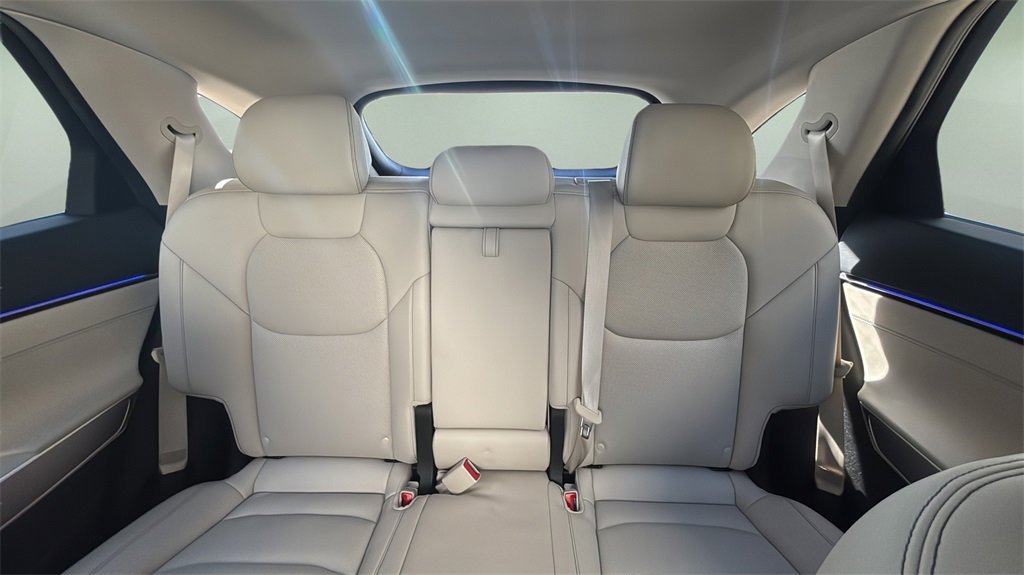 New 2026 Genesis GV70 2.5T Select image 23