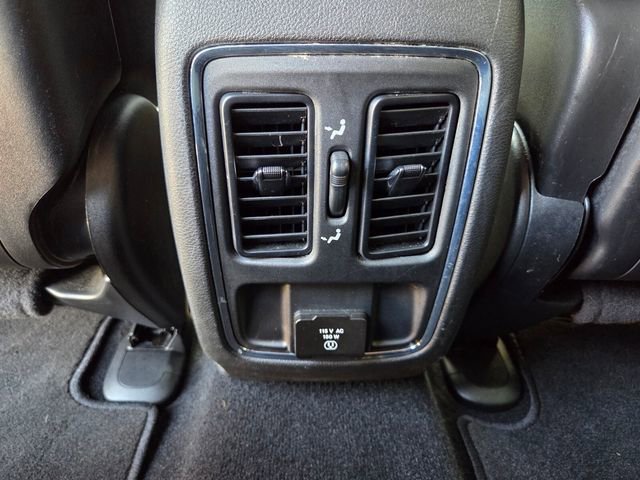 Used 2021 Jeep Grand Cherokee Laredo X image 15