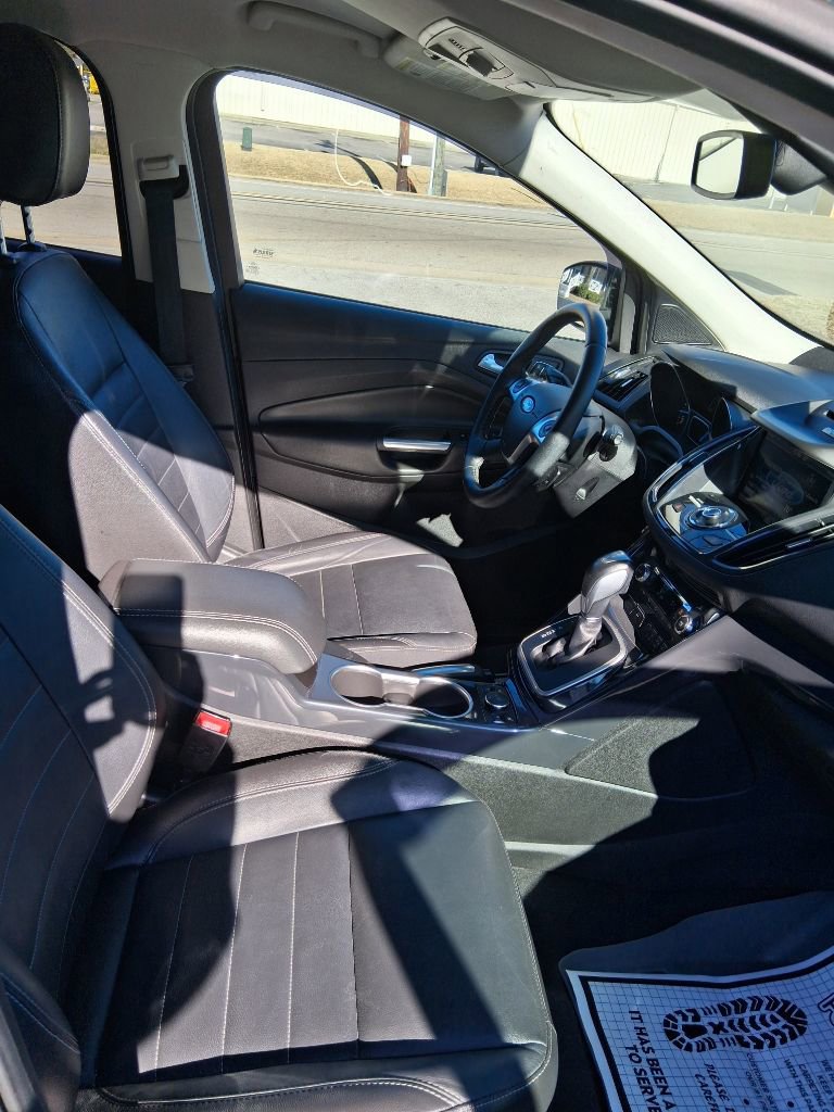 Used 2014 Ford Escape Titanium w/ Equipment Group 401A image 14