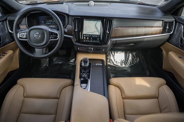 Certified 2023 Volvo S90 B6 Ultimate w/ Protection Package image 20