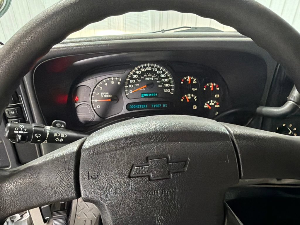 Used 2004 Chevrolet Tahoe 4WD w/ Skid Plate Package image 23