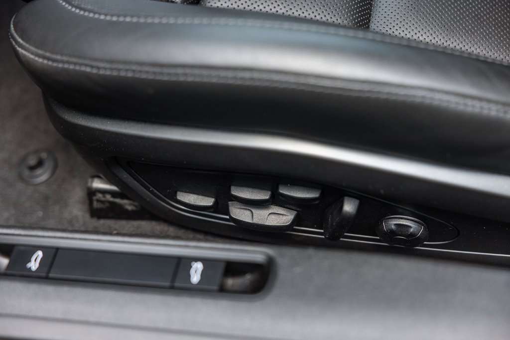 Certified 2024 Porsche 911 Carrera GTS image 21