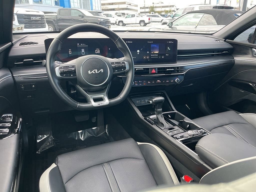 Used 2025 Kia K5 GT-Line w/ GT-Line Premium Package image 15