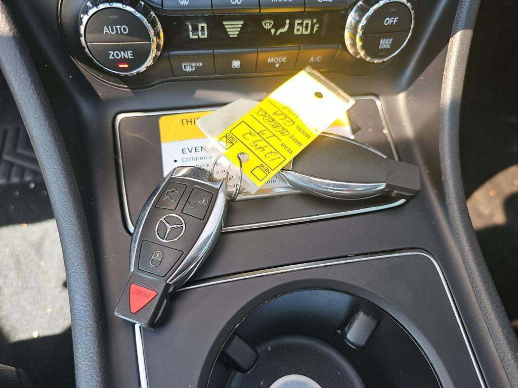 Used 2019 Mercedes-Benz GLA 250 4MATIC image 5