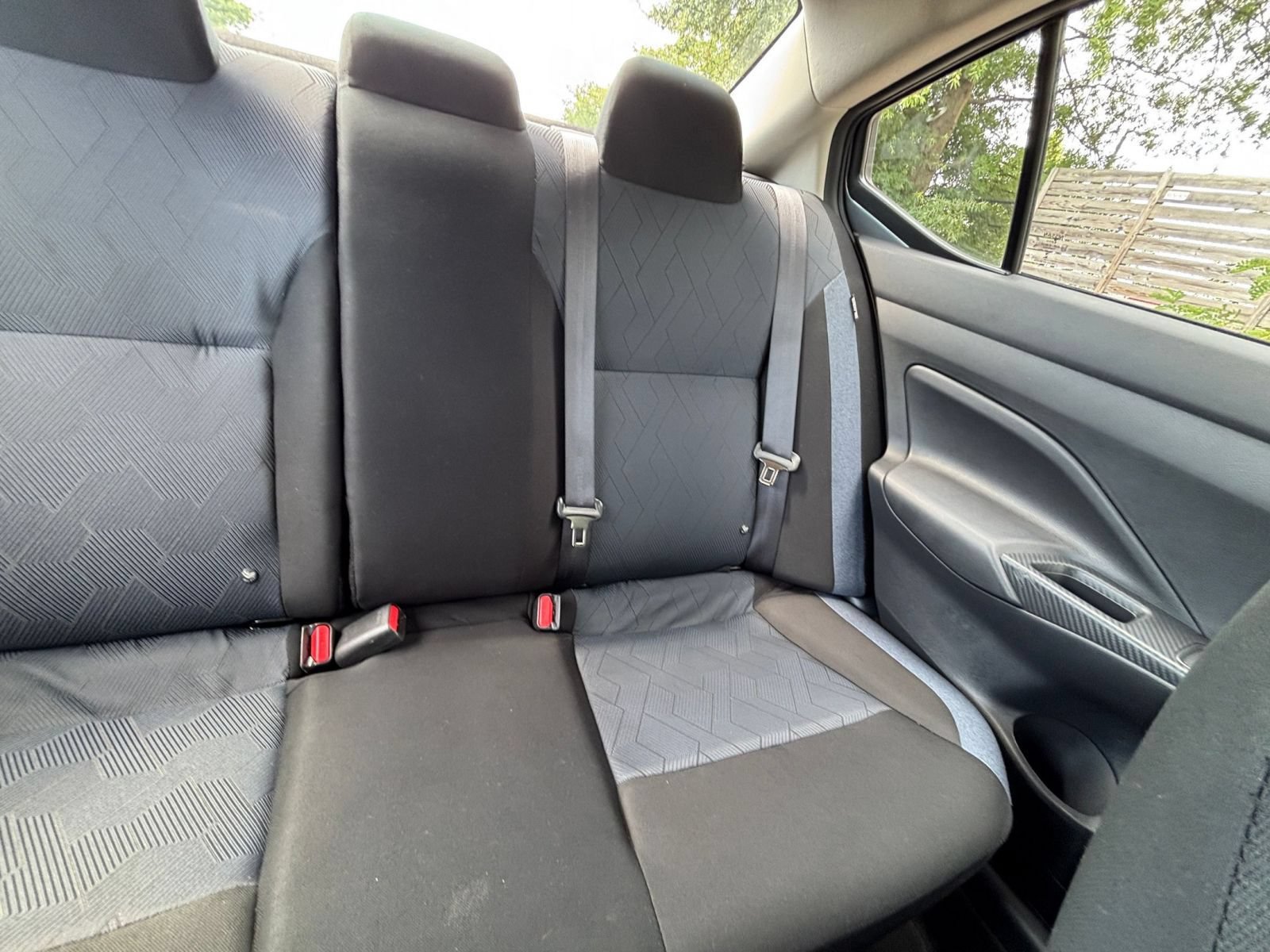 Used 2025 Nissan Versa SV FWD image 36