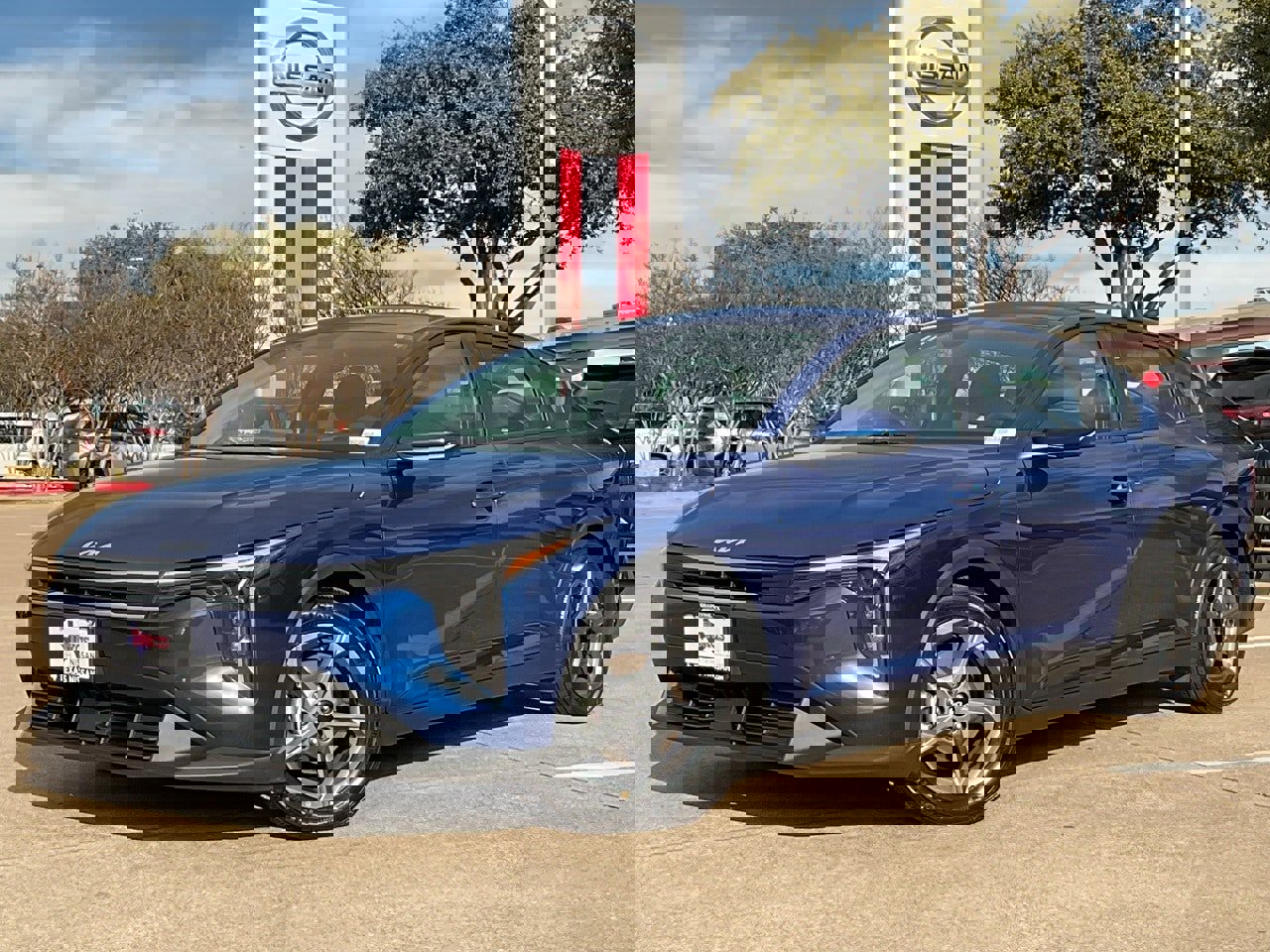 Used 2025 Kia K4 LXS image 2