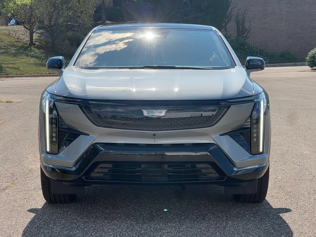 New 2027 Cadillac Optiq Sport w/ LPO, Floor Liner Package AWD/4WD image 34
