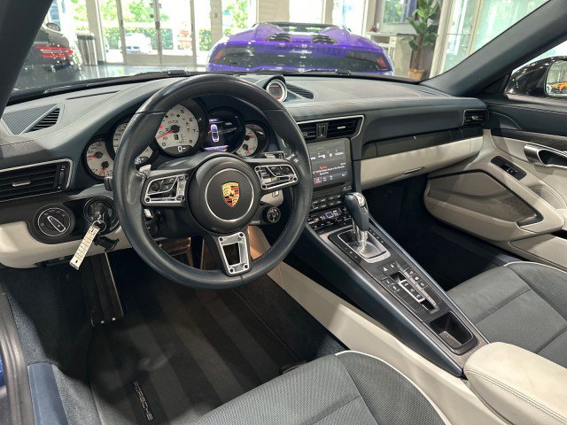 Used 2019 Porsche 911 Carrera GTS RWD image 2
