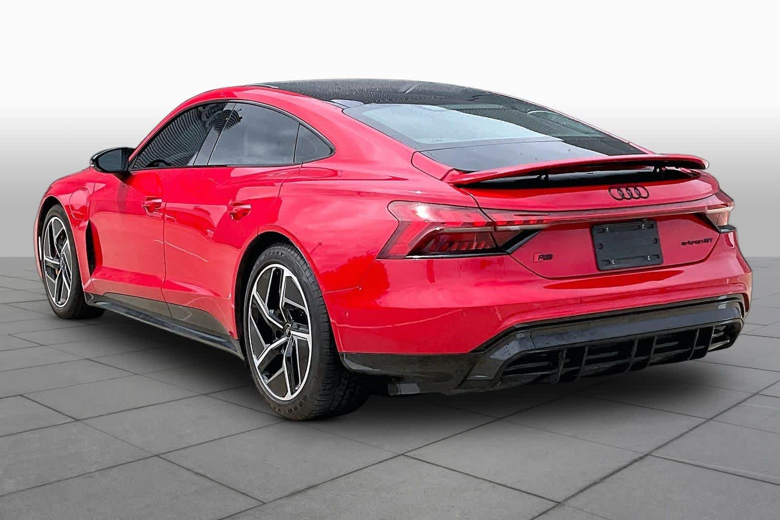 Used 2024 Audi RS e-tron GT w/ Carbon Performance Package AWD/4WD image 11