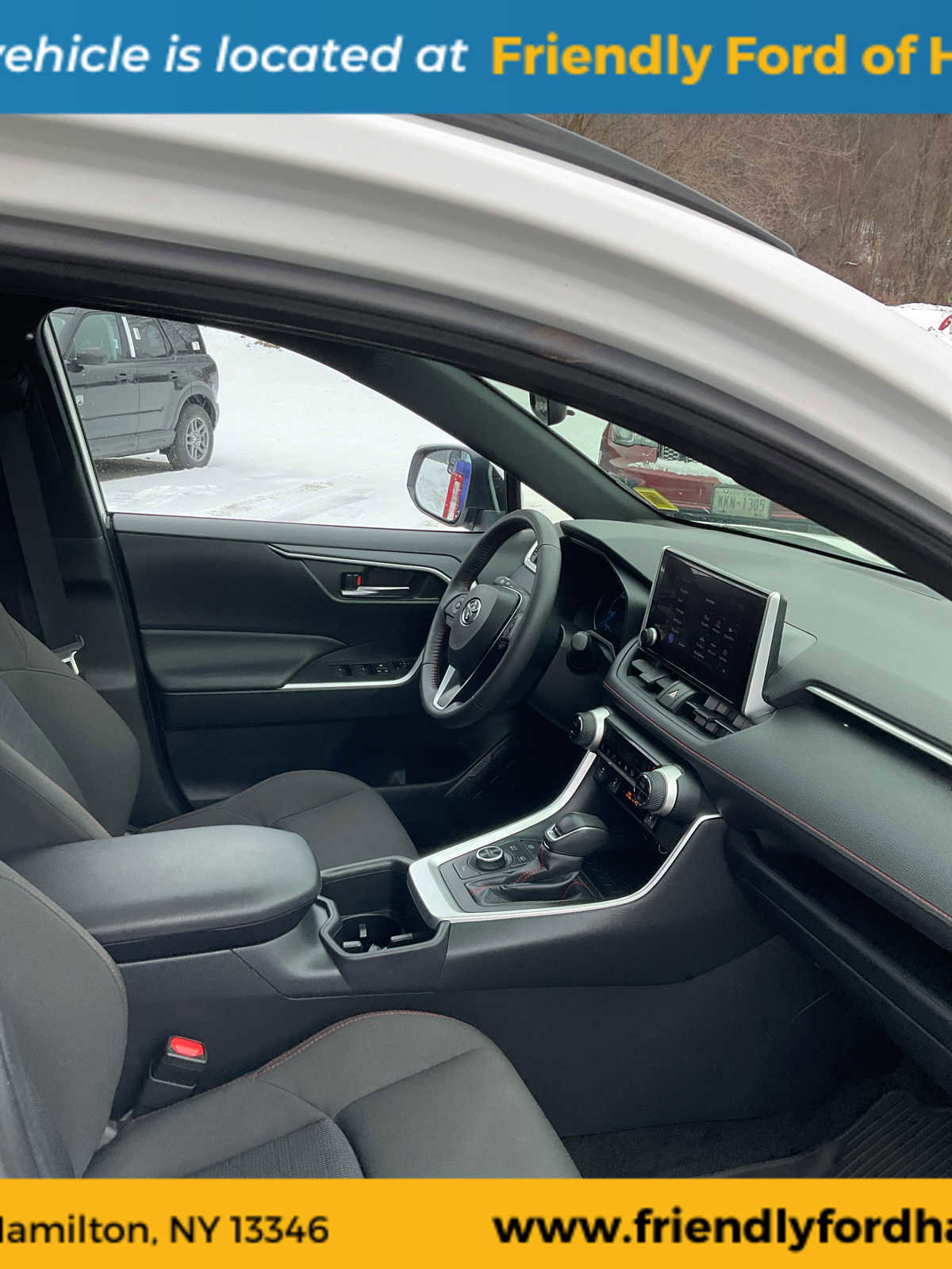 Used 2024 Toyota RAV4 SE w/ Weather & Moonroof Package image 36