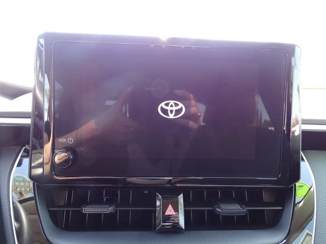 Used 2024 Toyota Corolla LE FWD image 11