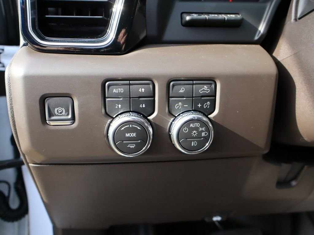 New 2026 GMC Sierra 2500 Denali w/ Denali Reserve Package image 14