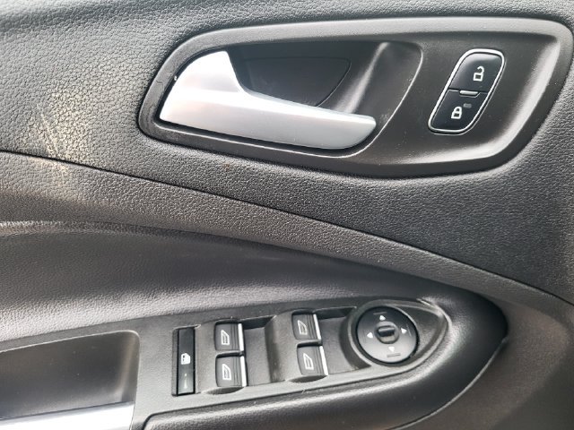 Used 2017 Ford Escape SE w/ Equipment Group 201A AWD/4WD image 13