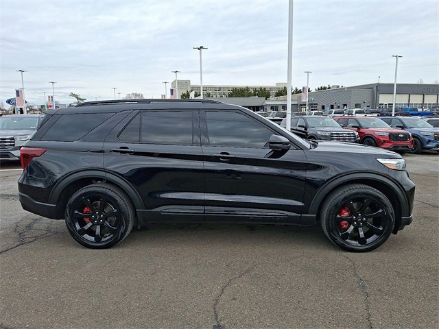 Certified 2023 Ford Explorer ST w/ Equipment Group 401A image 7