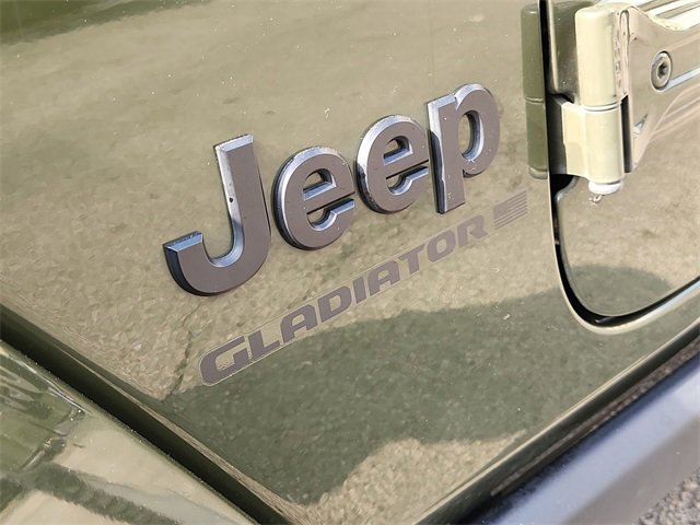 Used 2023 Jeep Gladiator Sport image 30