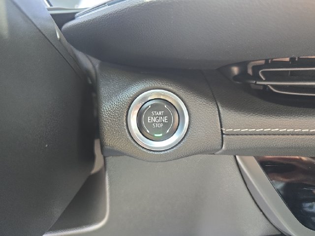 Certified 2022 Buick Envision Preferred FWD image 28