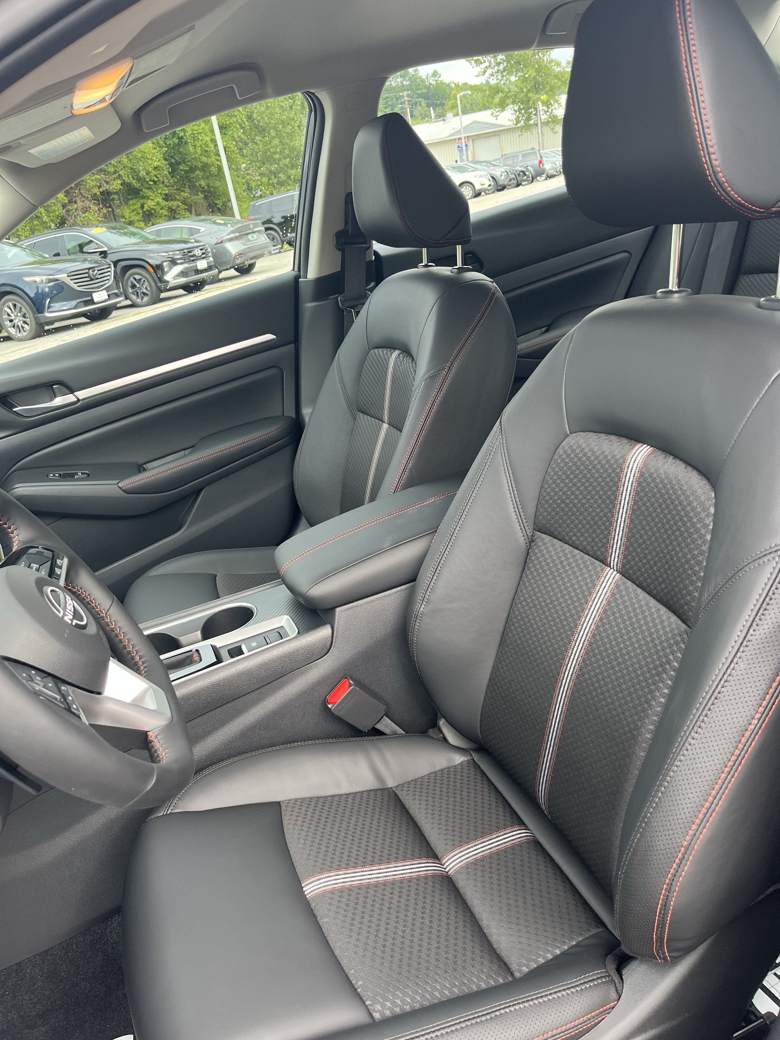 New 2026 Nissan Altima 2.5 SR AWD/4WD image 13