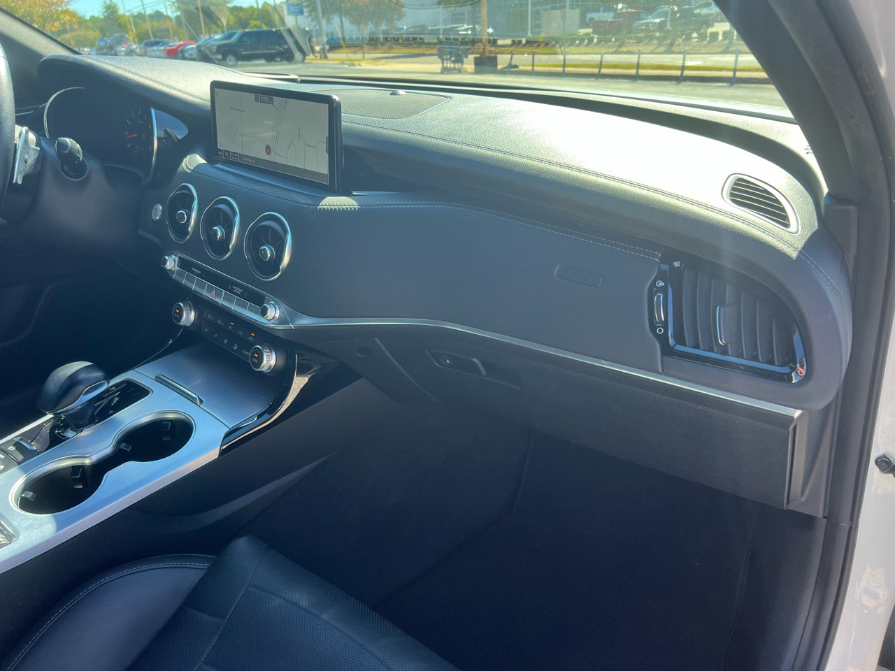 Used 2022 Kia Stinger GT2 image 43