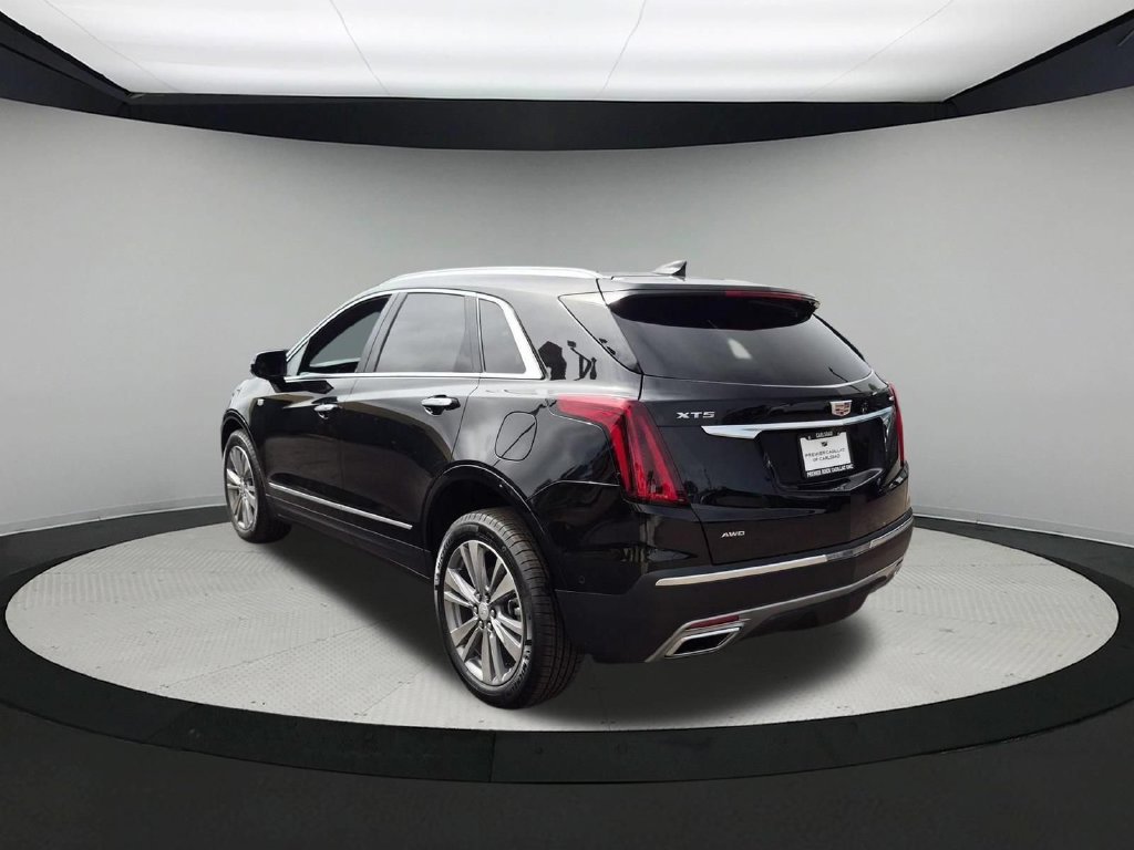 New 2026 Cadillac XT5 Premium Luxury w/ Driver Assist Package AWD/4WD image 3