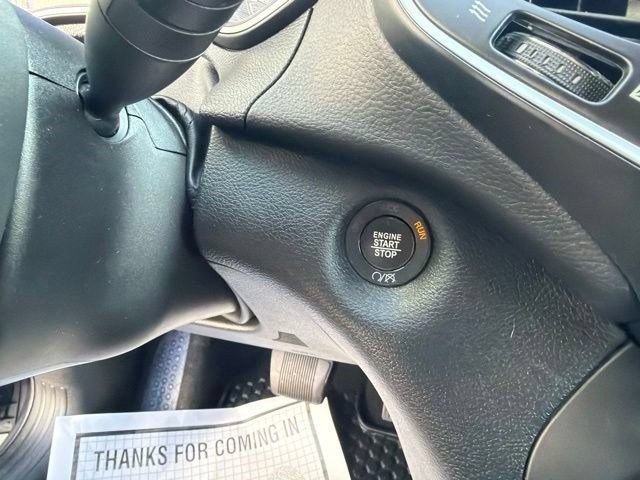 Used 2020 Jeep Cherokee Latitude Plus w/ Cold Weather Group AWD/4WD image 20