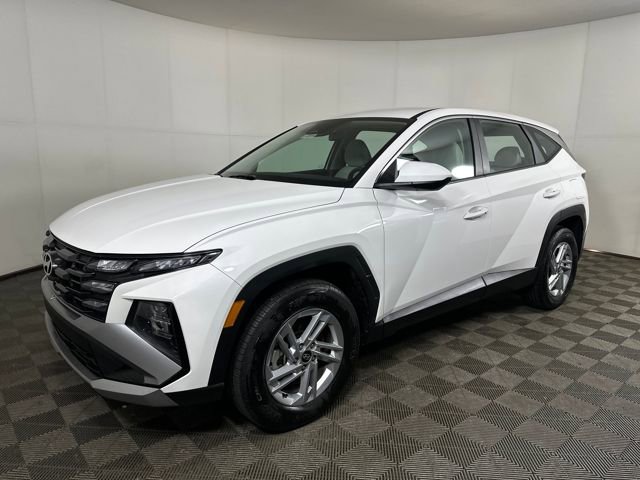 Certified 2025 Hyundai Tucson SE image 35