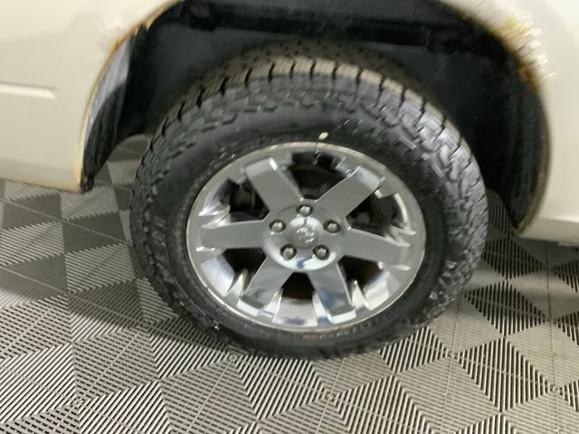 Used 2009 Dodge Ram 1500 Truck Laramie AWD/4WD image 40
