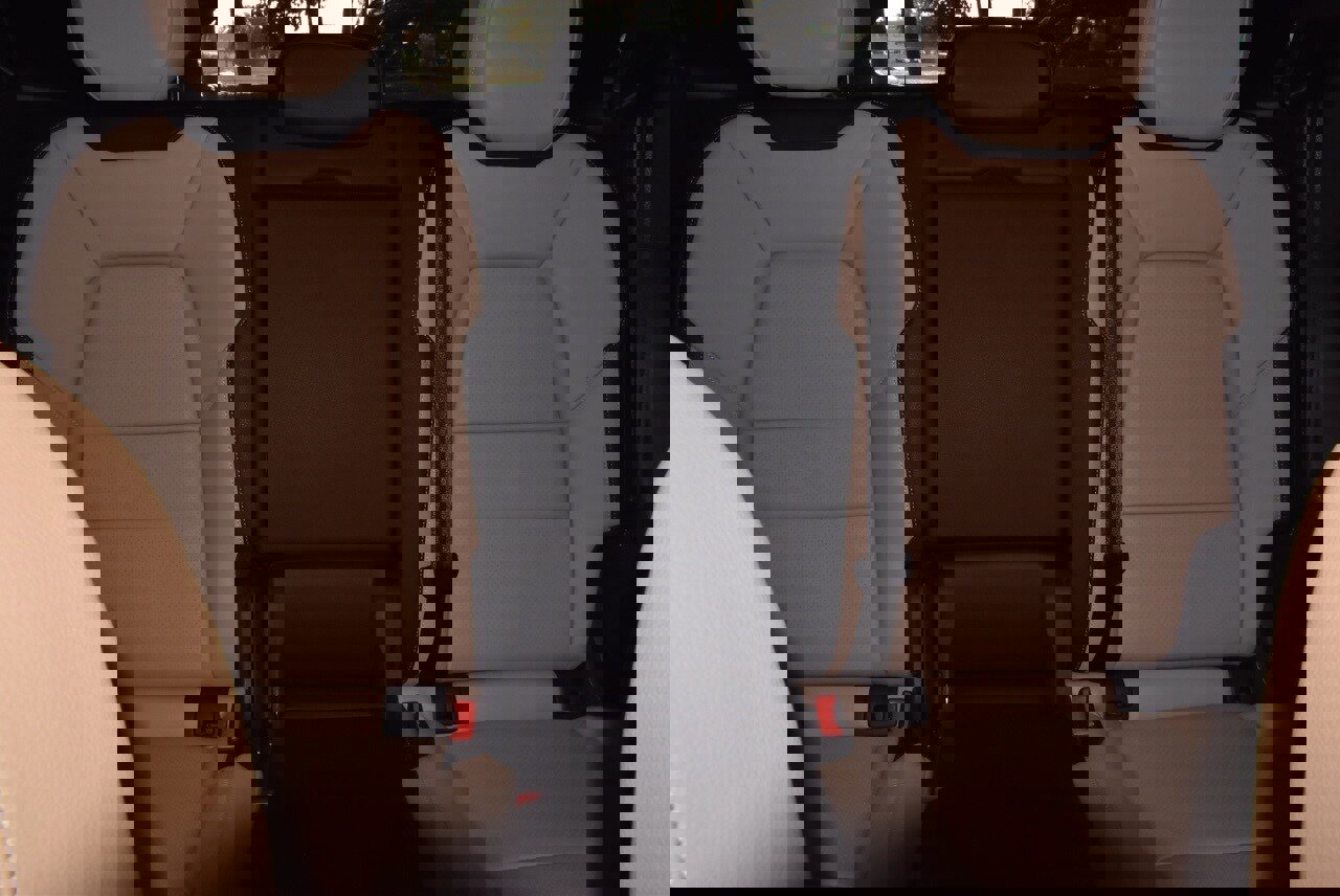 Used 2025 Porsche Cayenne image 20