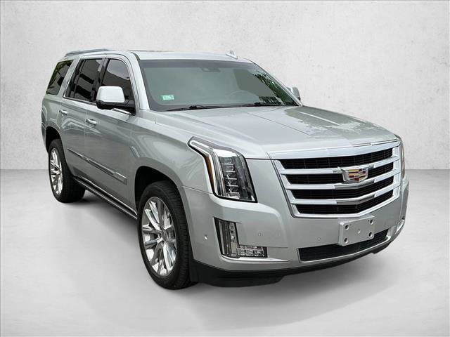 Used 2017 Cadillac Escalade Premium Luxury AWD/4WD image 3