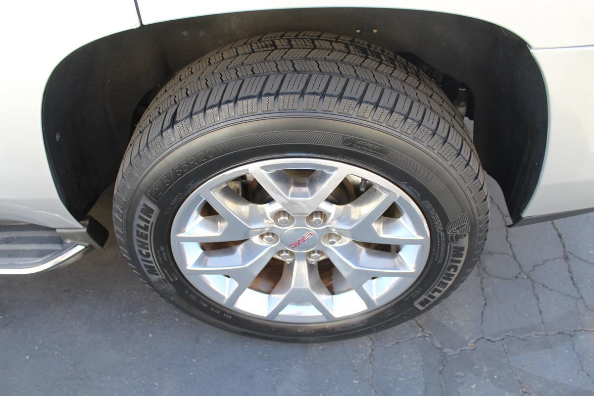 Used 2015 GMC Yukon SLT w/ Open Road Package AWD/4WD image 14