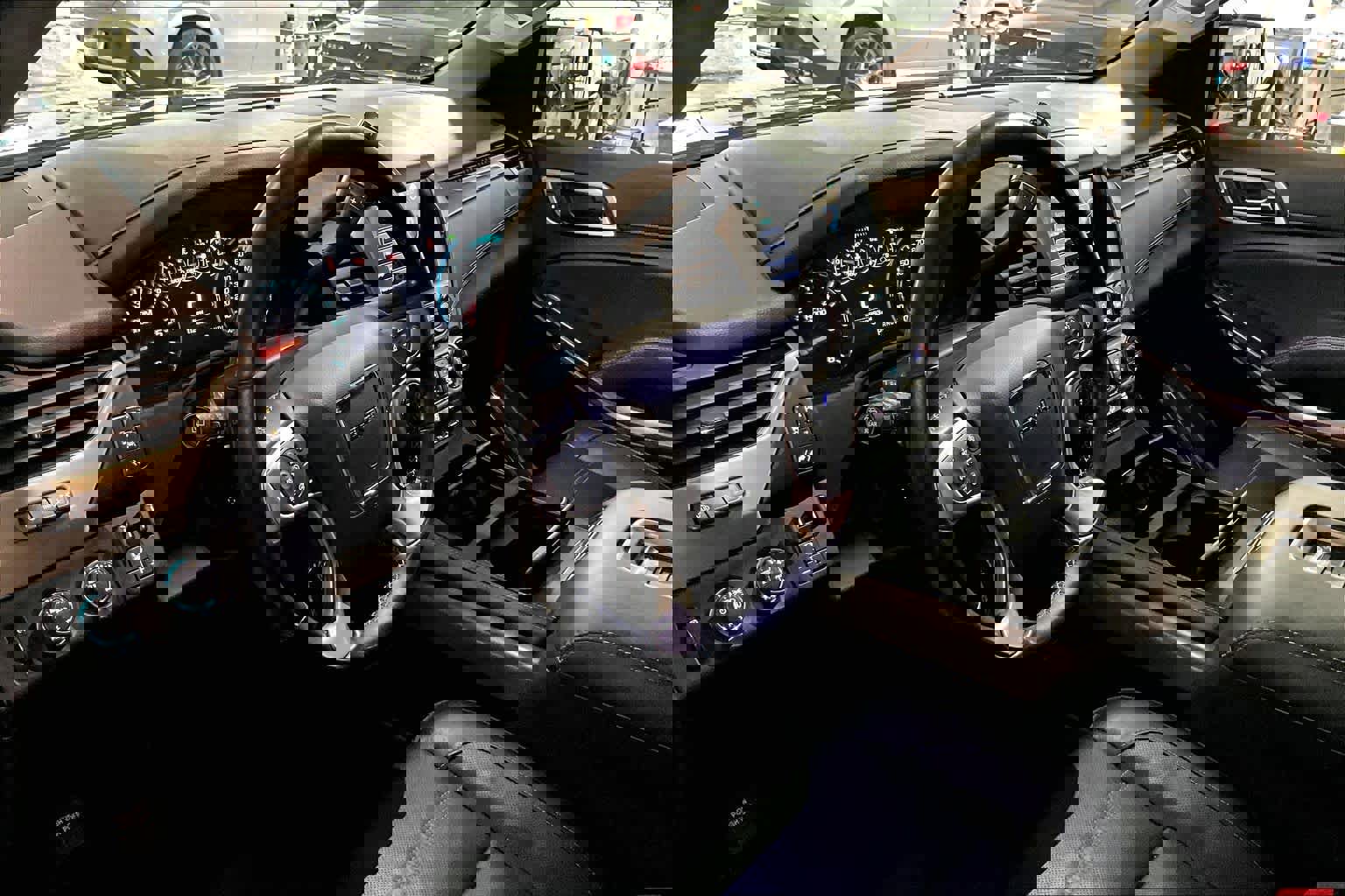 Used 2019 GMC Yukon Denali w/ Open Road Package image 18