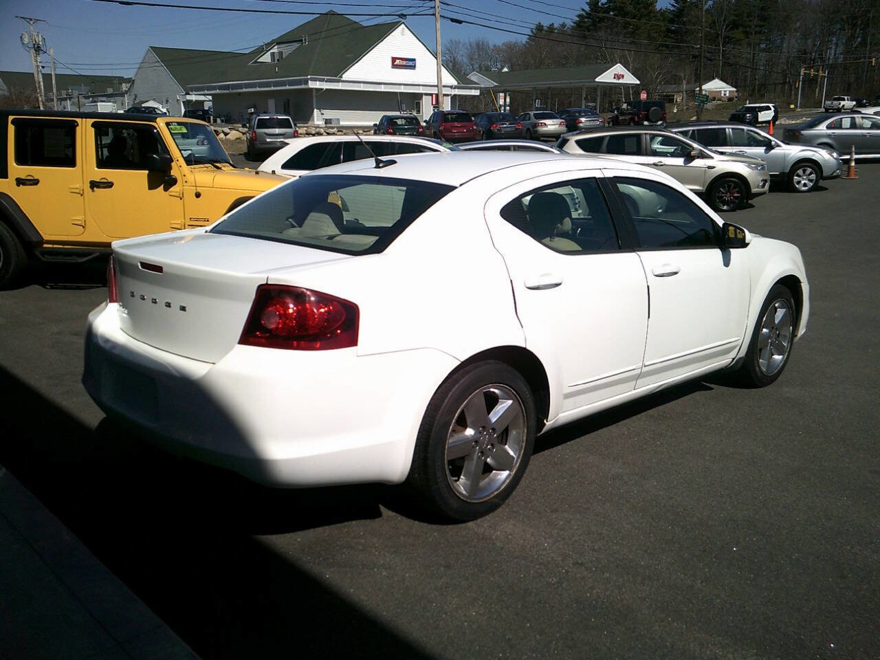 Used 2011 Dodge Avenger Mainstreet FWD image 7