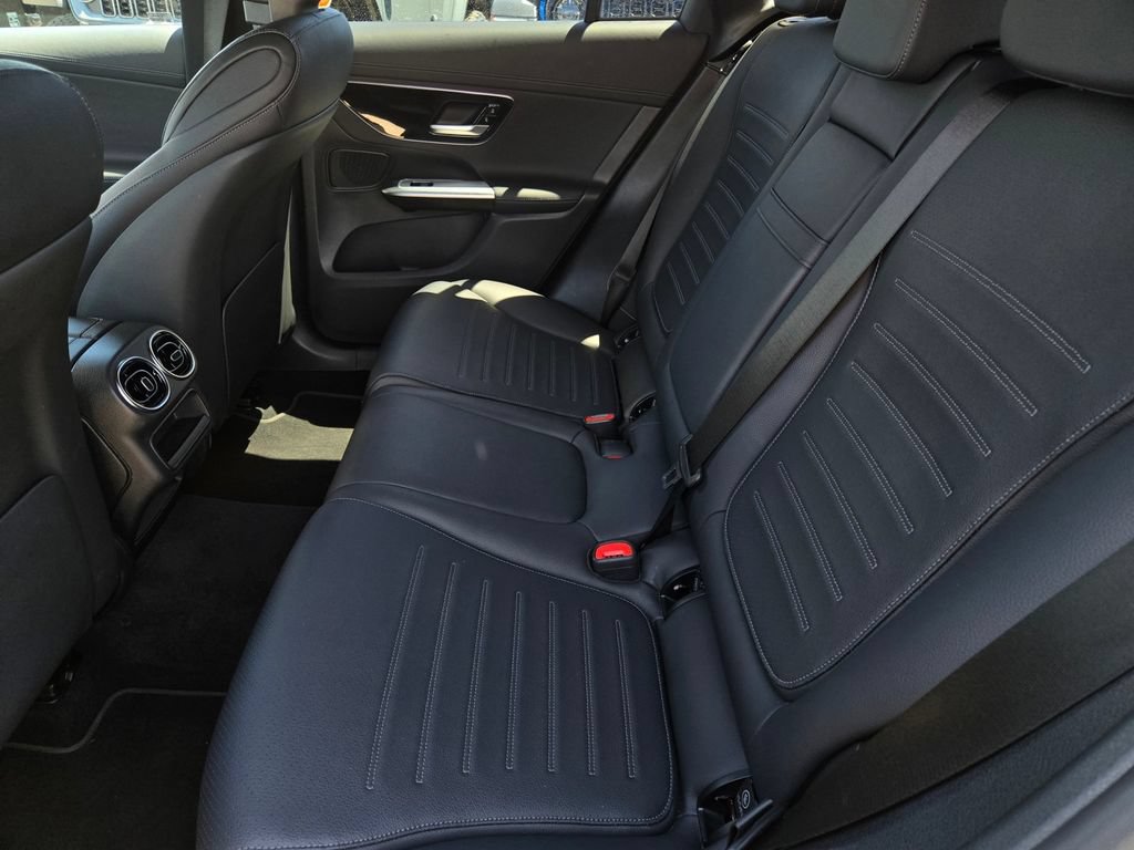 Used 2024 Mercedes-Benz GLC 300 w/ AMG Line image 11