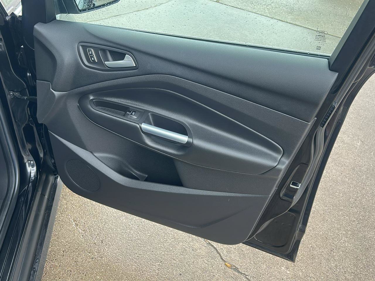 Used 2013 Ford C-MAX SEL FWD image 16