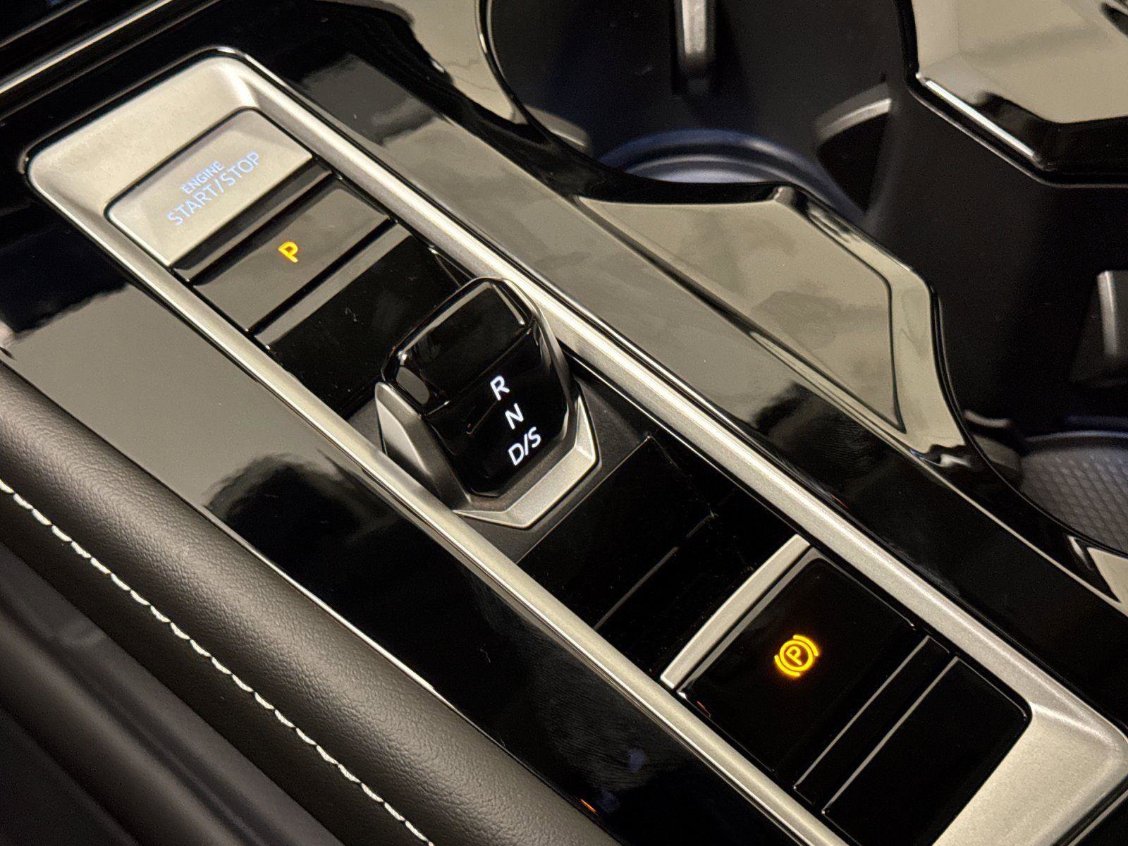 New 2026 Volkswagen Atlas SE image 21