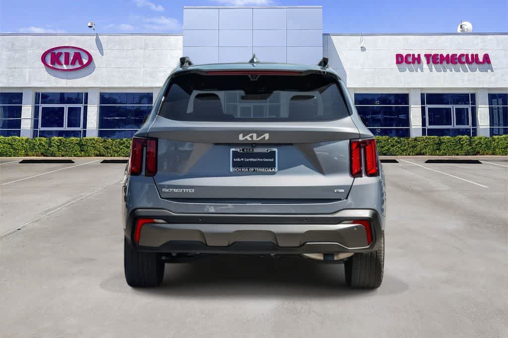 Certified 2024 Kia Sorento SX Prestige AWD/4WD image 5