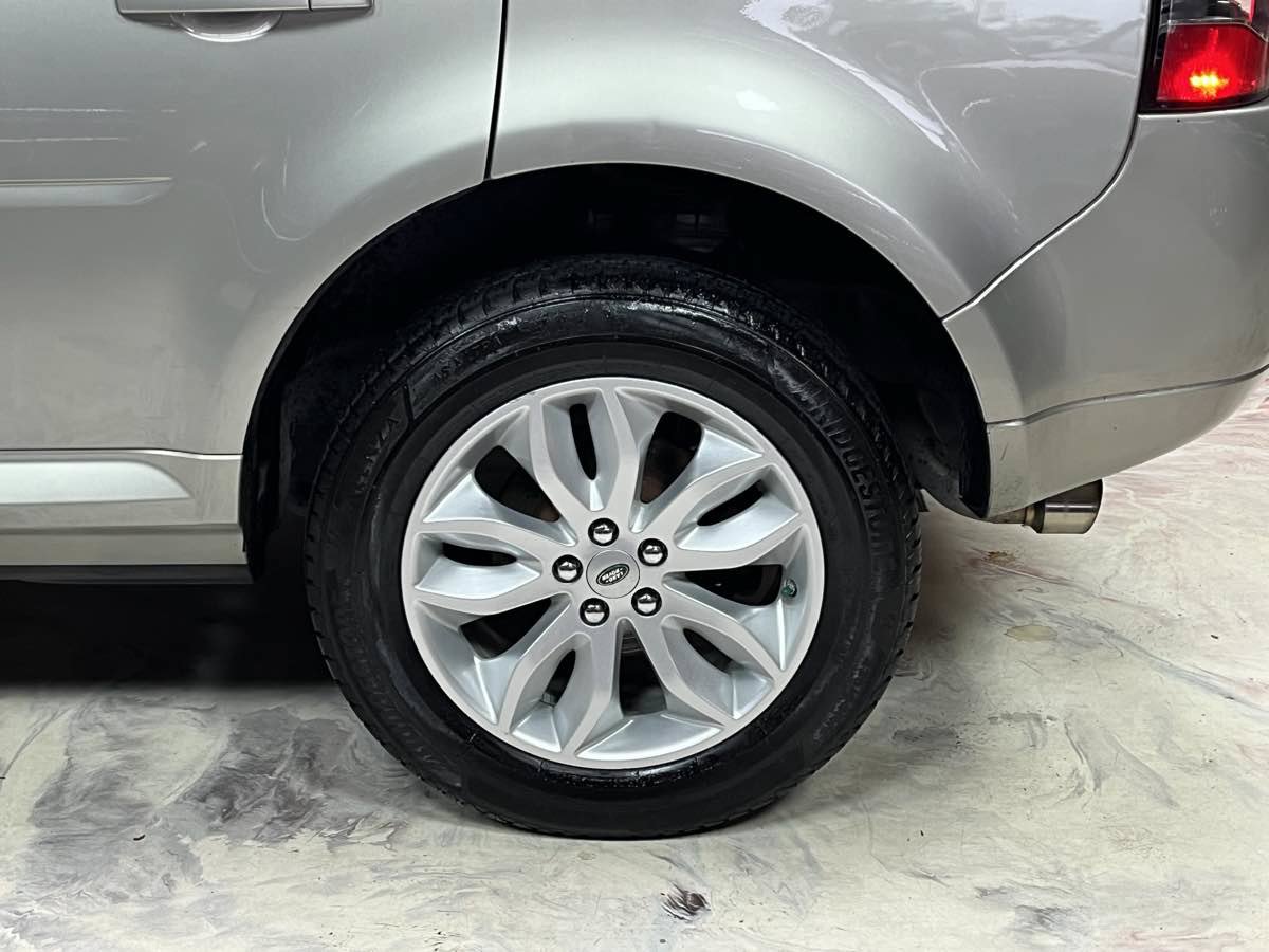 Used 2013 Land Rover LR2 AWD/4WD image 35