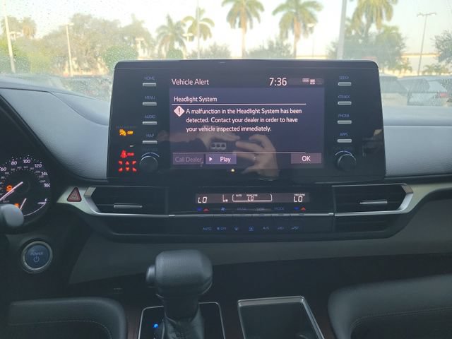 Used 2021 Toyota Sienna LE FWD image 19