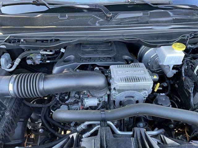 Used 2023 RAM 1500 Laramie image 31