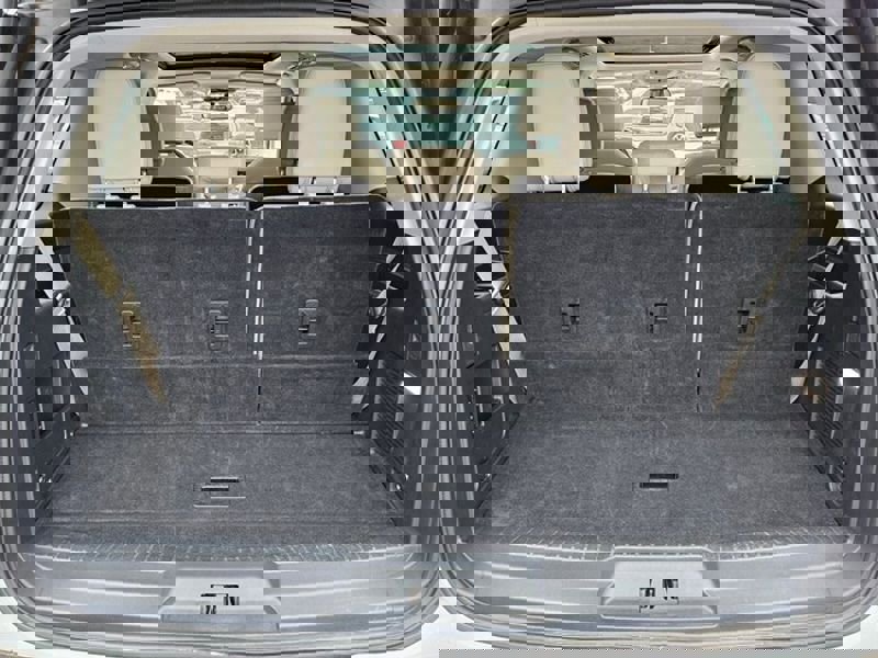 Used 2023 Ford Expedition Limited image 16