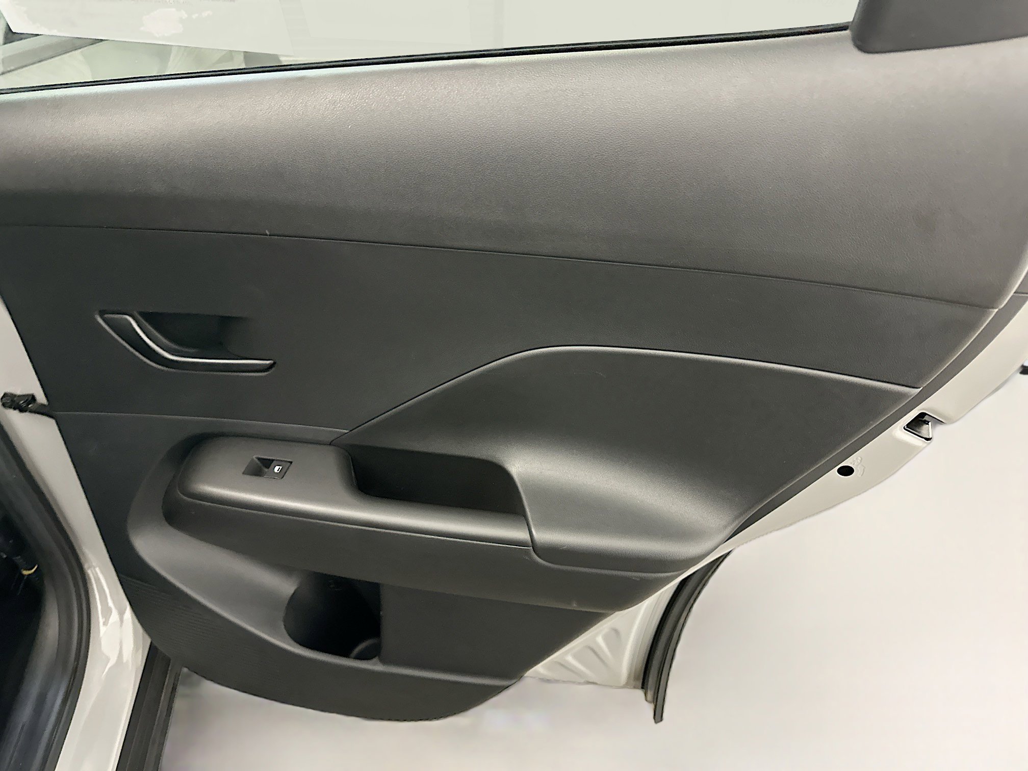 Used 2024 Hyundai Kona SEL image 31