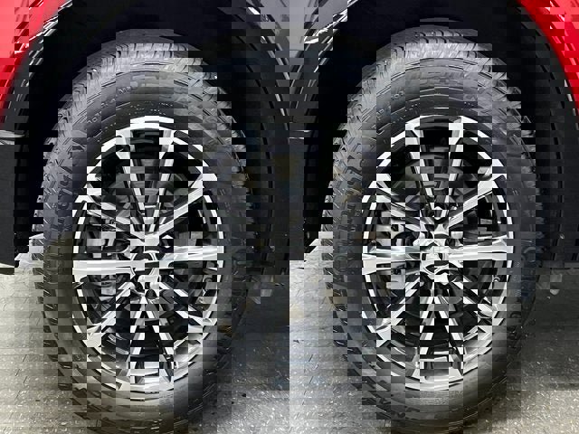 Certified 2024 Cadillac XT4 Sport image 31