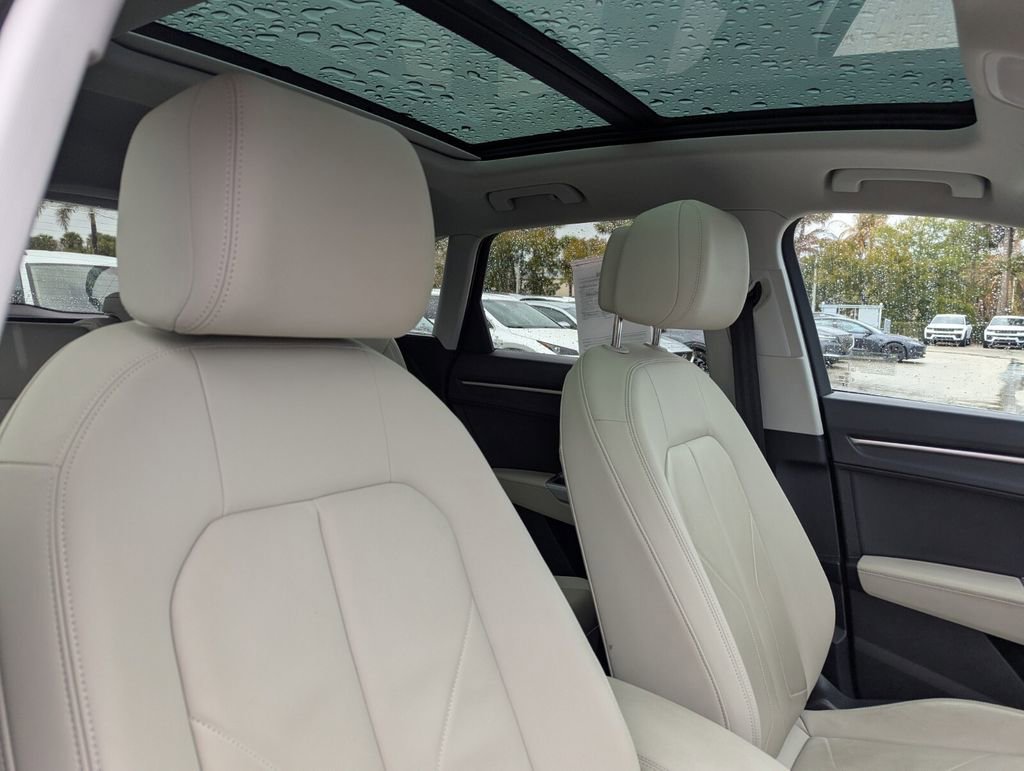 Used 2024 Audi Q3 2.0T Premium image 11