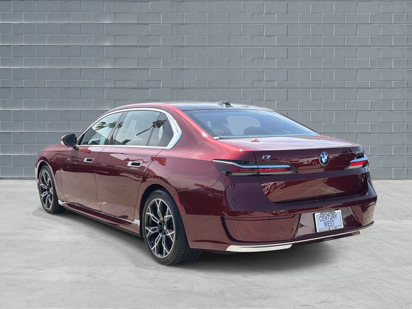 Used 2026 BMW i7 eDrive50 RWD image 3