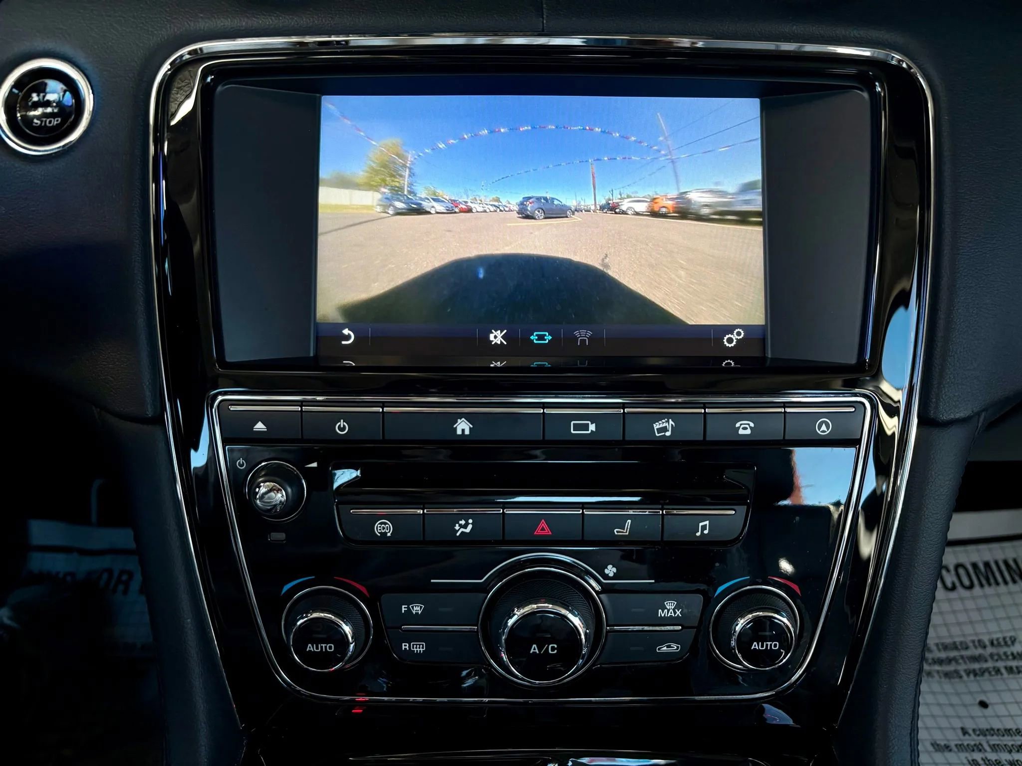 Used 2017 Jaguar XJ R-Sport image 31